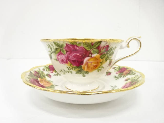  ROYAL ALBERT　ロイヤルアルバート　オールドカントリーローズ　ティーカップ＆ソーサー　ペア　洋食器